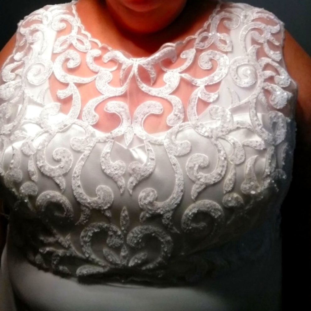 Plus size wedding gown, STUNNING